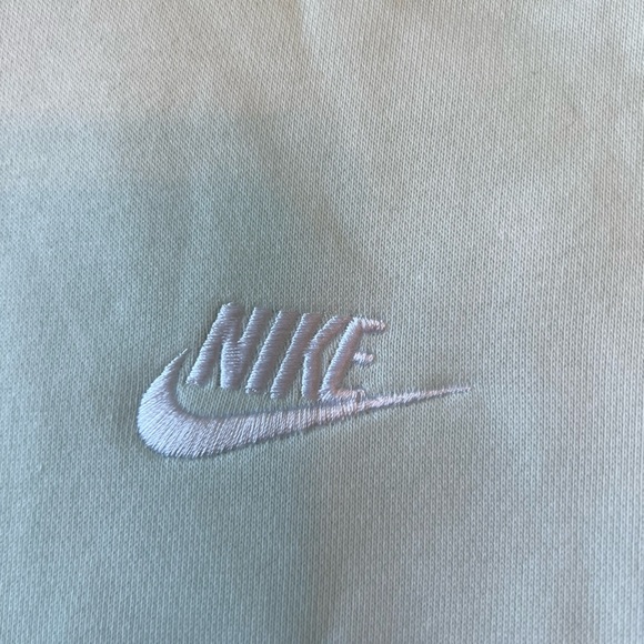 Nike jacket - Picture 3 of 5